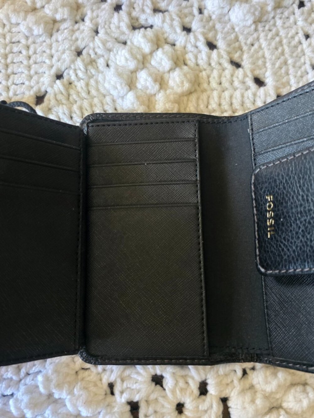 Fossil Multifunction Trifold Wallet - Picture 4 of 5